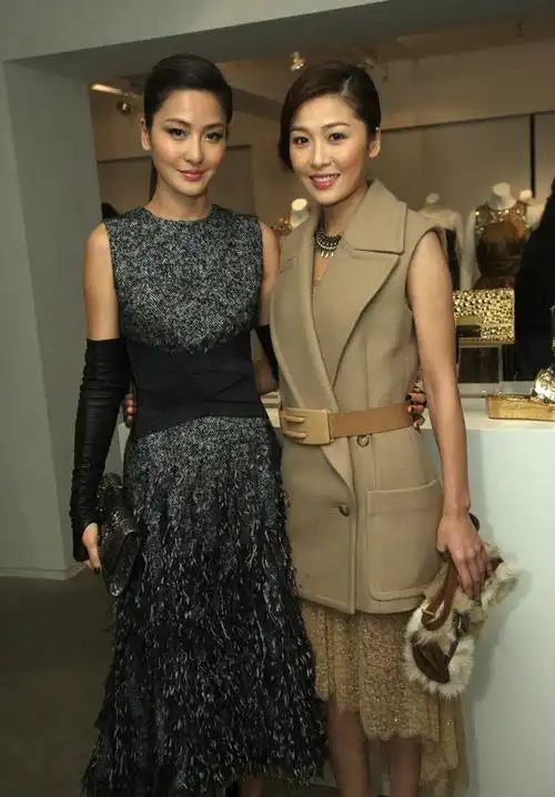 michael kors香港举行2013年早春度假系列发布会