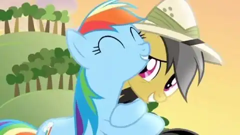 找人帮也挺好的,因为信任暖人心: 小马宝莉:云宝的到了偶像的认可,她