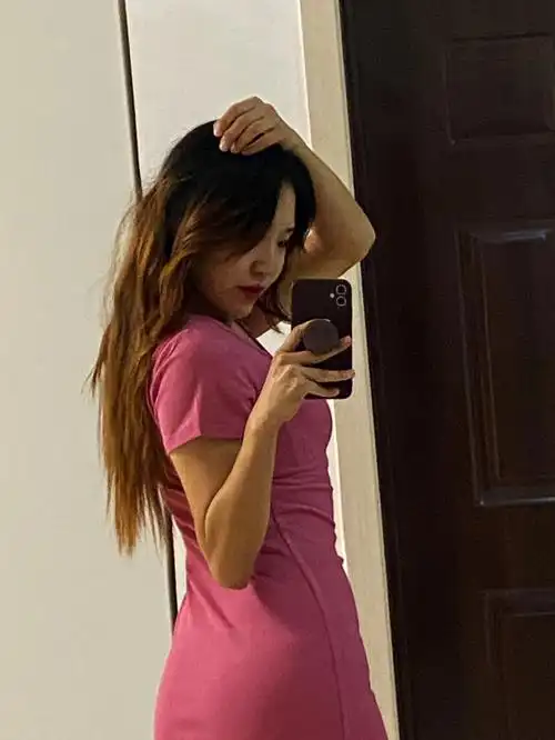 一直练臀觉得没效果!今天发现这个姿势简直了好吗?美女们快去拍!