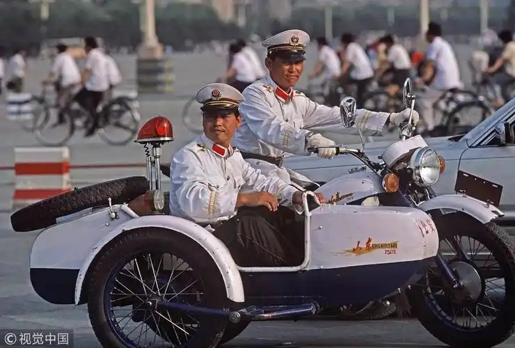 荐读跟随照片看改革开放40年衣食住行的点滴变化