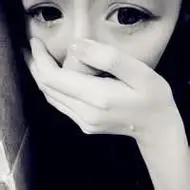 由美头网整理发布,女生头像频道提供更多与流泪,哭泣相关的头像图片