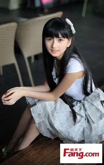 春晚最美丽观众 伪萝莉夏达30岁依旧清纯(图)