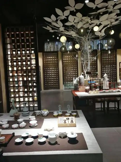 顺美陶瓷生活馆