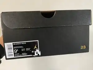 aj1 mid se 鞋盒 红白几何印花