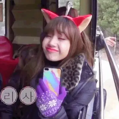 自截lisa沙雕头像!取图说一声o 不然si嘛o