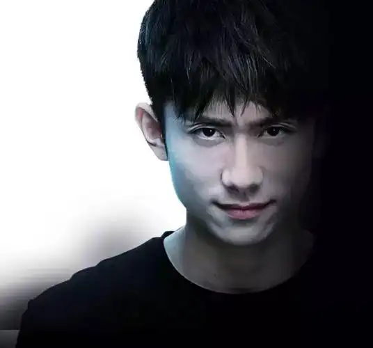 张一山头像图片大全