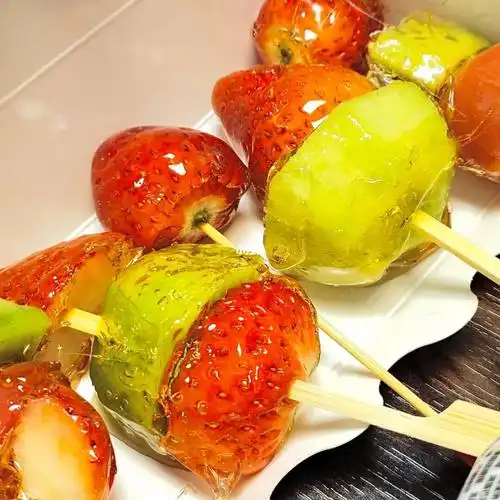 和室友一起做做冰糖葫芦真的很93味道比外面卖的还好吃!