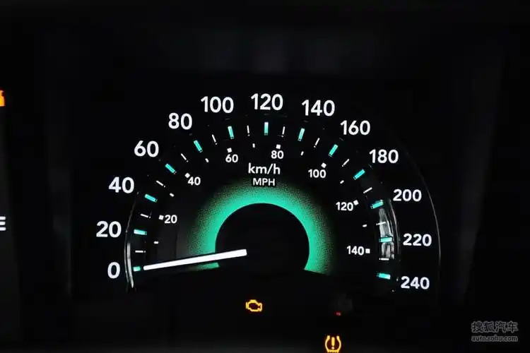 道奇进口道奇酷威2011款道奇酷威 2.7l豪华导航型