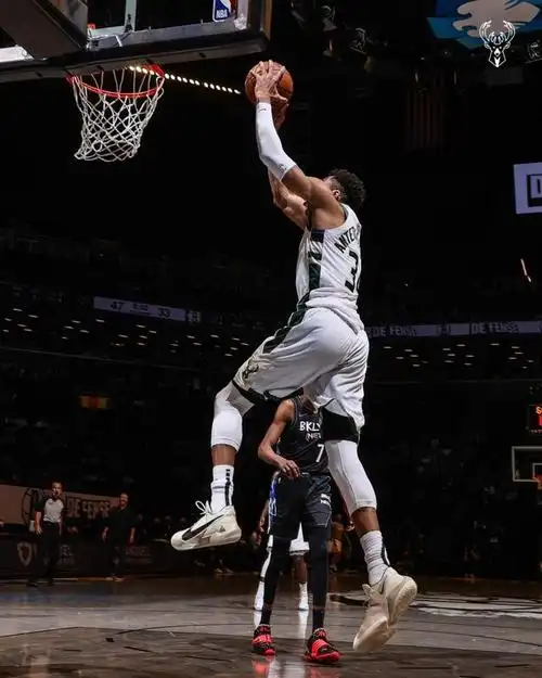 3巨头41 10,雄鹿领先16分!字母17 7暴走,kd格林33 9,哈登0分