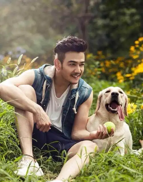 演员杨烁婚姻幸福婚后两个孩子如果离婚了我会选择净身出户