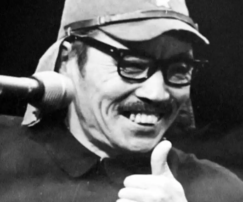 《小兵张嘎》演龟田,经典台词"马尾巴的功能",儿子葛优是骄傲