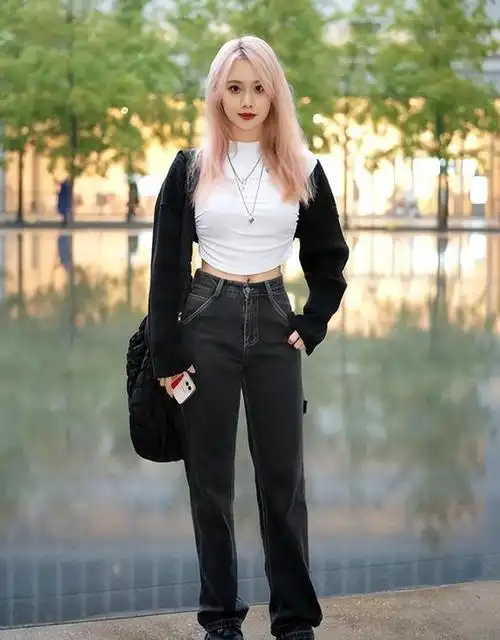 看了杭州女生的打扮,我发现:裤拖地,裙不遮踝,才更时尚显高!