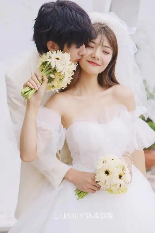 美哭仙气感十足的婚纱照