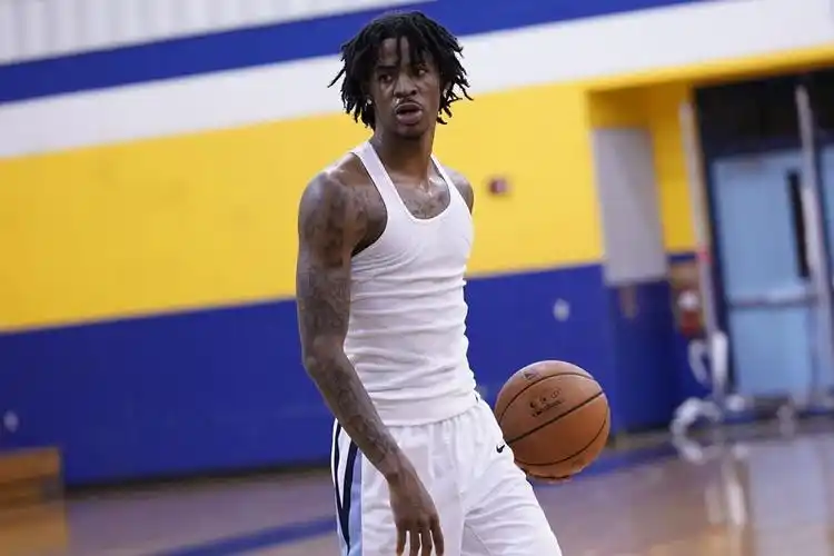 莫兰特分享自己的训练照_高清图集_新浪网