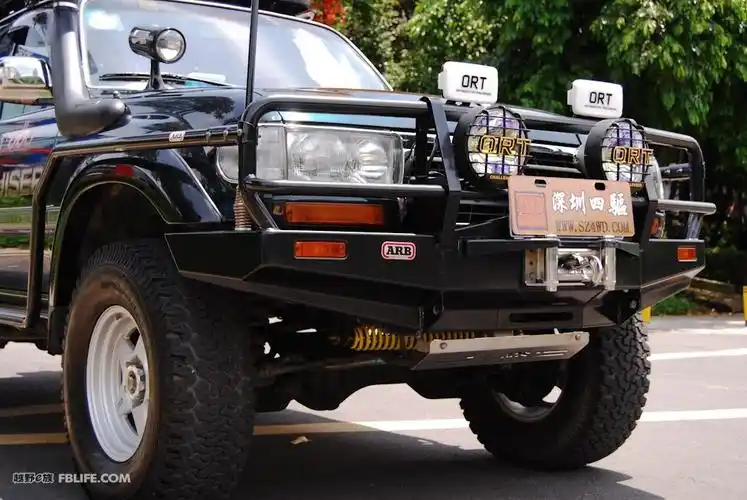 晒一台同学改装漂亮的陆巡lc80