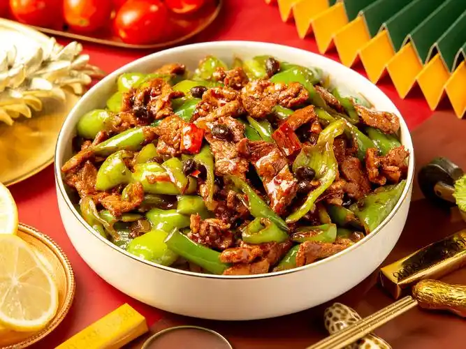 农家小炒肉_月不半川湘小碗菜