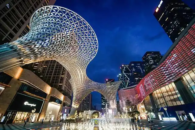 地址卓悦中心:福田区深南大道2005号交通会展中心a口/市民中心f口