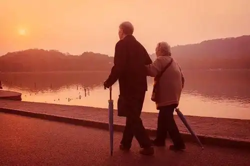 婚姻家事老年人的黄昏恋你需要知道这些