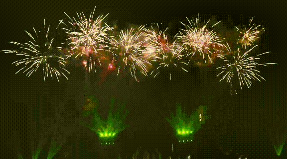 6亿!全球首部海景焰火剧"焰舞涠洲岛"北海亮相_烟花