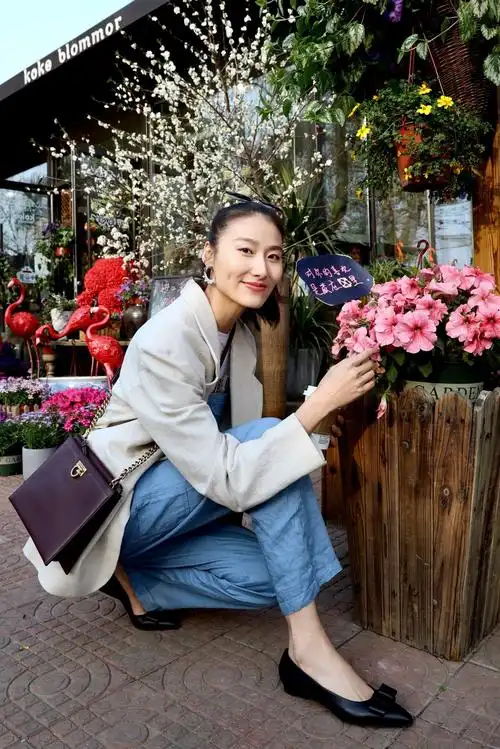 王诗晴穿搭,简单好看,空气中都散发出甜甜的味道!|空气|技巧|简约_新