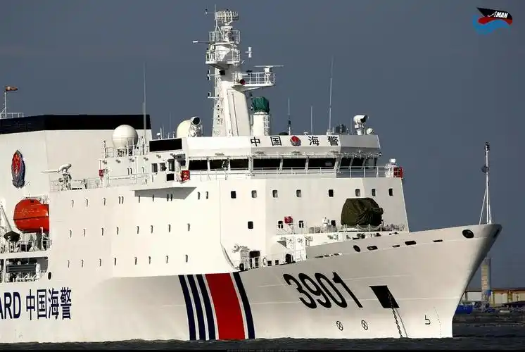 3 万吨海警船雄姿现身内河航道