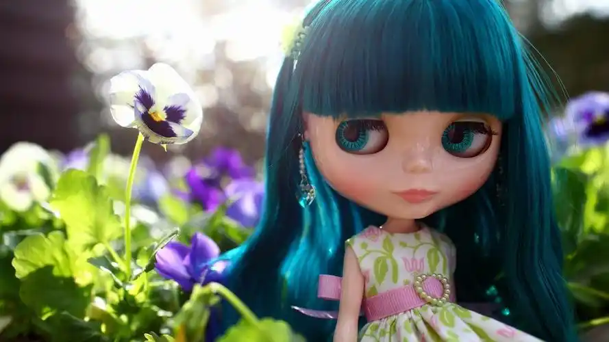 回车桌面>电脑壁纸>摄影>静物写真>可爱的少女玩偶>相关标签可爱的