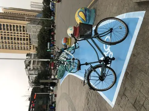 靓丽停车位,单车好去处