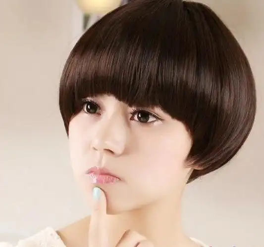 90后初中女生锅盖头发型