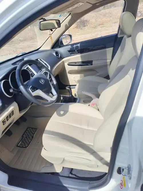 14年长安逸动,手动挡1.6排量,八万多