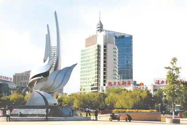 高新区会展广场高新区火炬雕塑