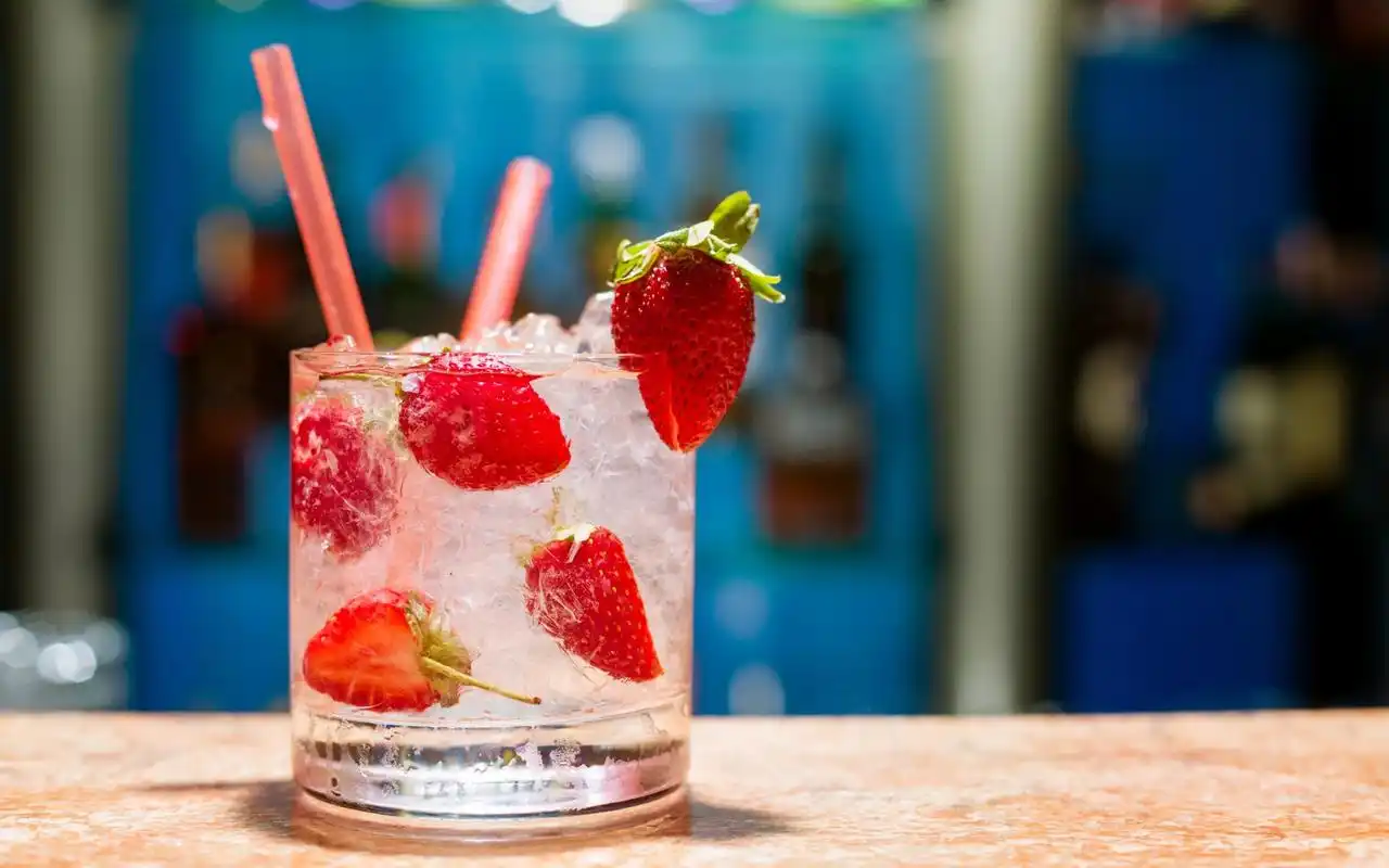 清凉夏日饮品高清桌面壁纸