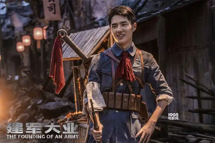 刘昊然《建军大业》"炼"成战士 每天一身硝烟味