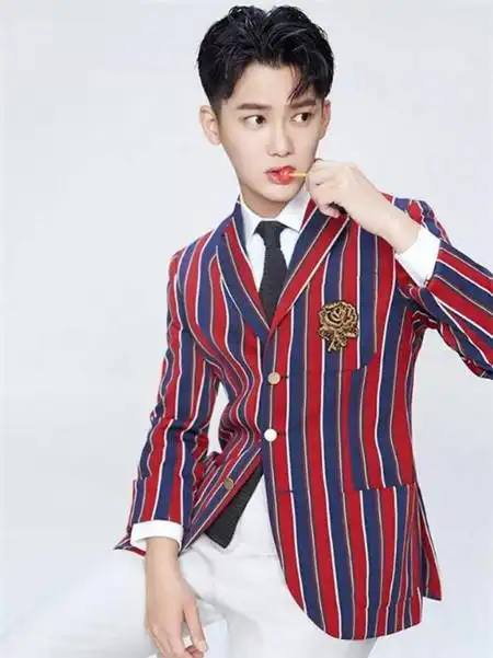 男生心形刘海发型 帅气小鲜肉发型