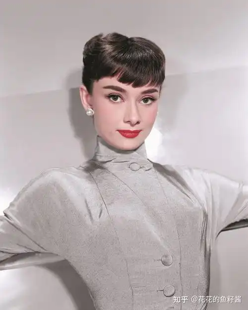 1929年5月4日-1993年1月20日),本名奥黛丽·凯瑟琳·赫本-路斯顿