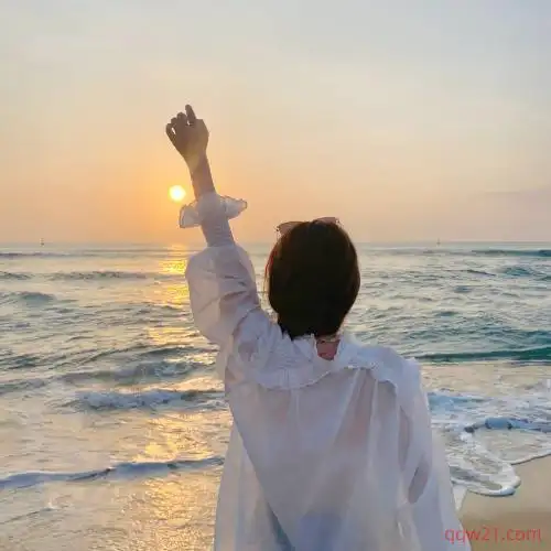 女生头像清新背影海边,也有几张不是背影的