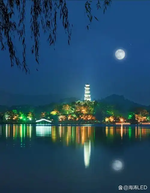 惠州西湖水东街夜景