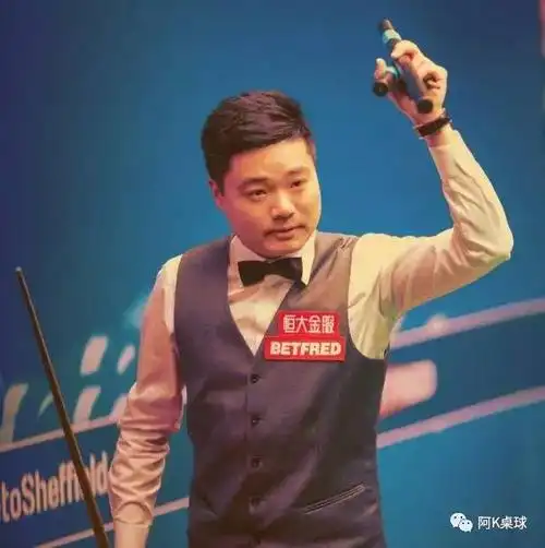 塞尔比磨人打法不受球迷待见,却仍是当今斯诺克第一人,卫冕稳了!