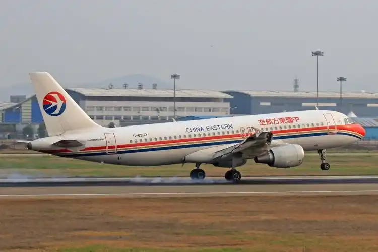 东航一架波音737确认失事,原因仍在调查中_腾讯新闻