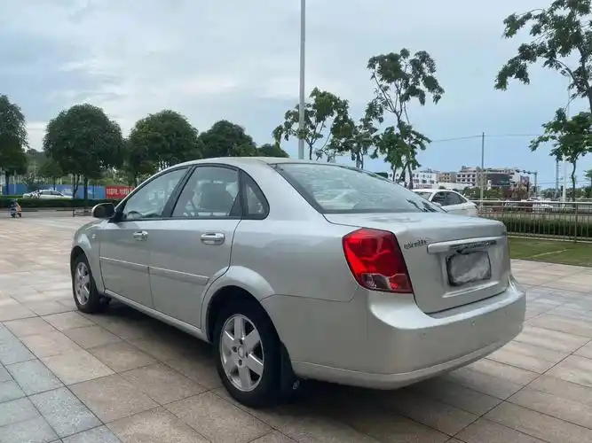 07年别克凯越三厢自动!天窗带大屏!空调冻西瓜!年审24年! - 抖音