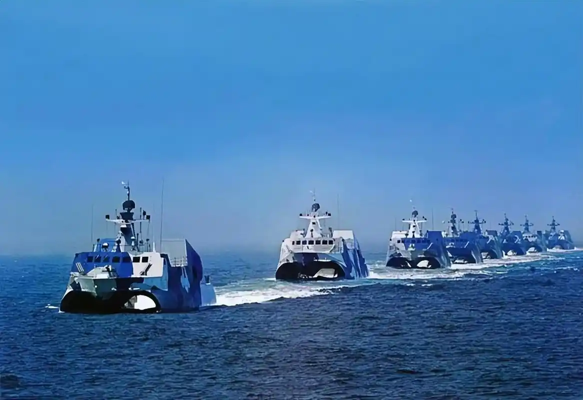 美发布南海军演照,中国军舰霸气现身,摄影师无法避开拍摄身影!