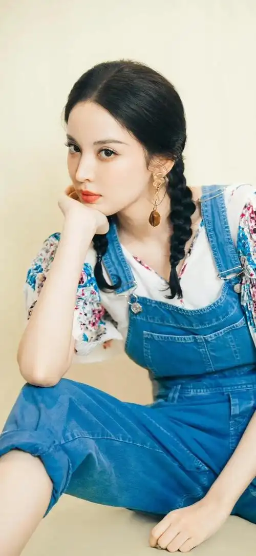 美女系列壁纸第595期-古力娜扎