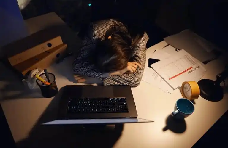 乙木君_加班_工作