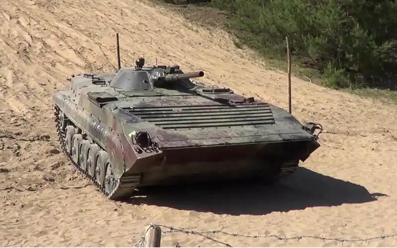 前苏联bvp1装甲运兵车越野演示hd1080p