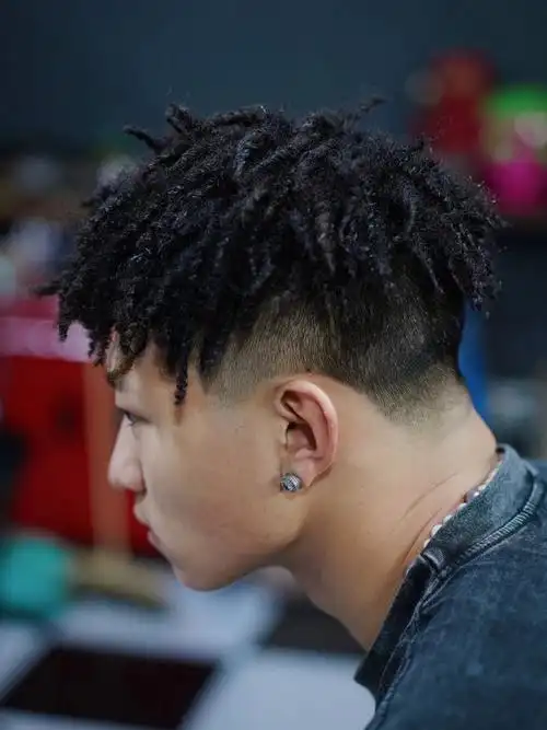 衡阳黑人烫脏辫