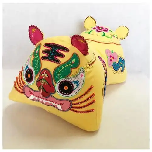 布老虎民间手工艺 手工刺绣布老虎民间工艺品纯手工缝制布老虎特色手