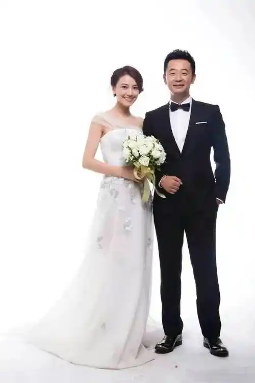 色字头上一把刀,盘点娱乐圈因色消失的那些男演员们_霍尊_高云翔