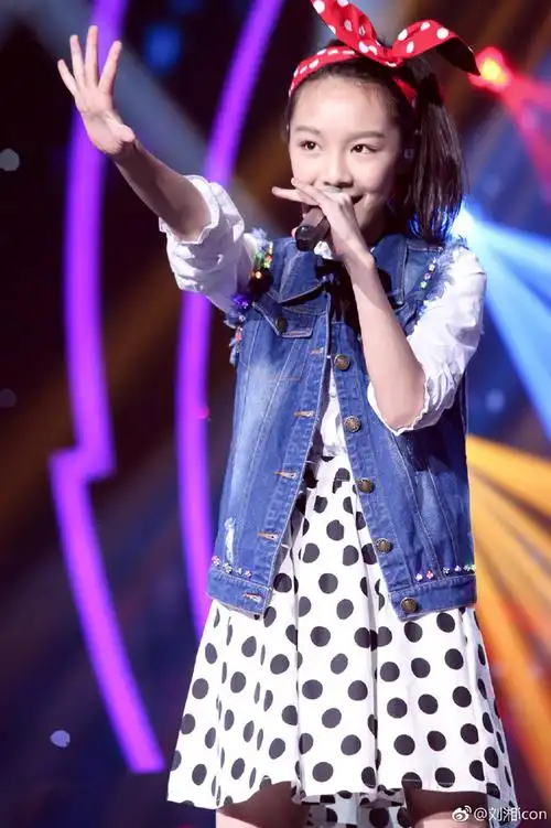 贺美琦舞台照新声代歌手图片