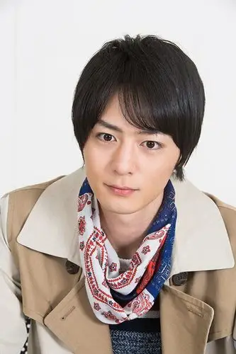 假面骑士build桐生战兔剧中服装研究