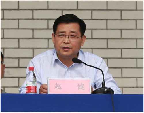 我校华光体育活动暨第五届田径运动会隆重开幕