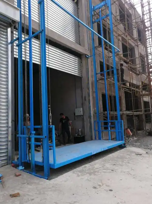 上海金山导轨升降货梯安装图片载货电梯